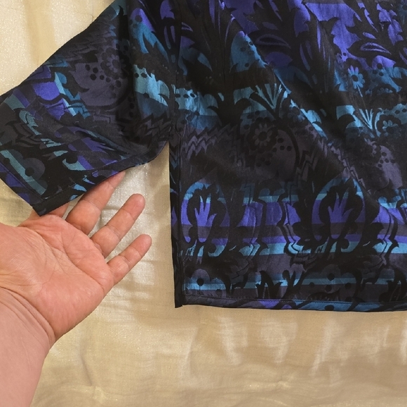 Chico's DESIGN Silk Black and Blue 3/4 Sleeve Button Down Blouse - Picture 9 of 15